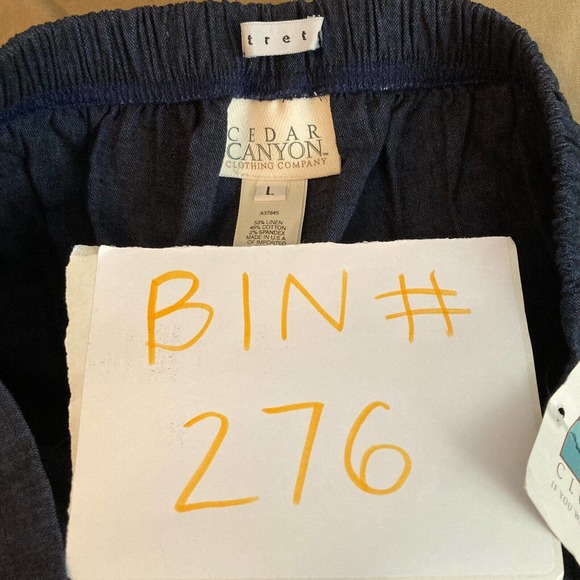 NWT Cedar Canyon Pants Womens L Blue Linen Cotton Chambray Pull On Capri Stretch - Picture 10 of 10